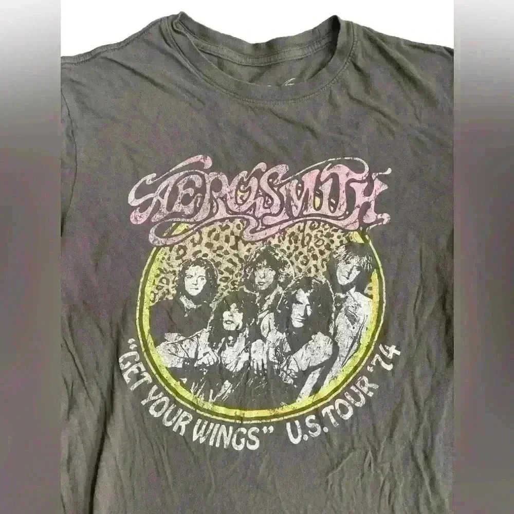 Aerosmith Get Your Wings US Tour 74 Women’s Concert Graphic T-Shirt Gray L - Picture 3 of 8